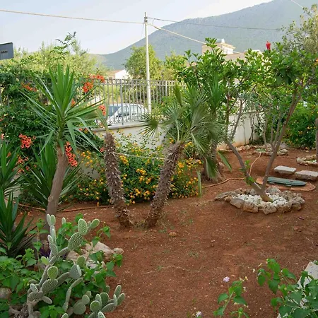 Il Tramonto Bed & Breakfast *