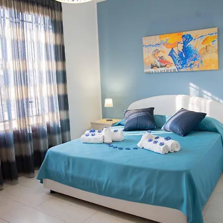 Il Tramonto 住宿加早餐酒店 卡斯泰卢佐