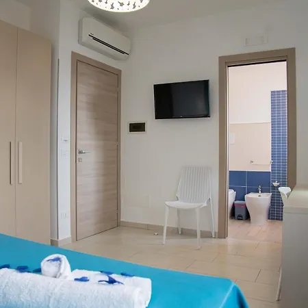 Il Tramonto 住宿加早餐酒店 卡斯泰卢佐